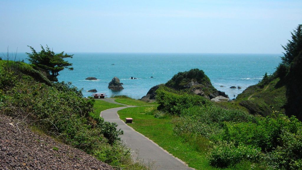 Blue Coast Inn and Suites hotels in brookings oregon