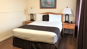 the beautiful Blue Coast Hotel costs cheap hotels in brookings oregon as little as $70 per night.